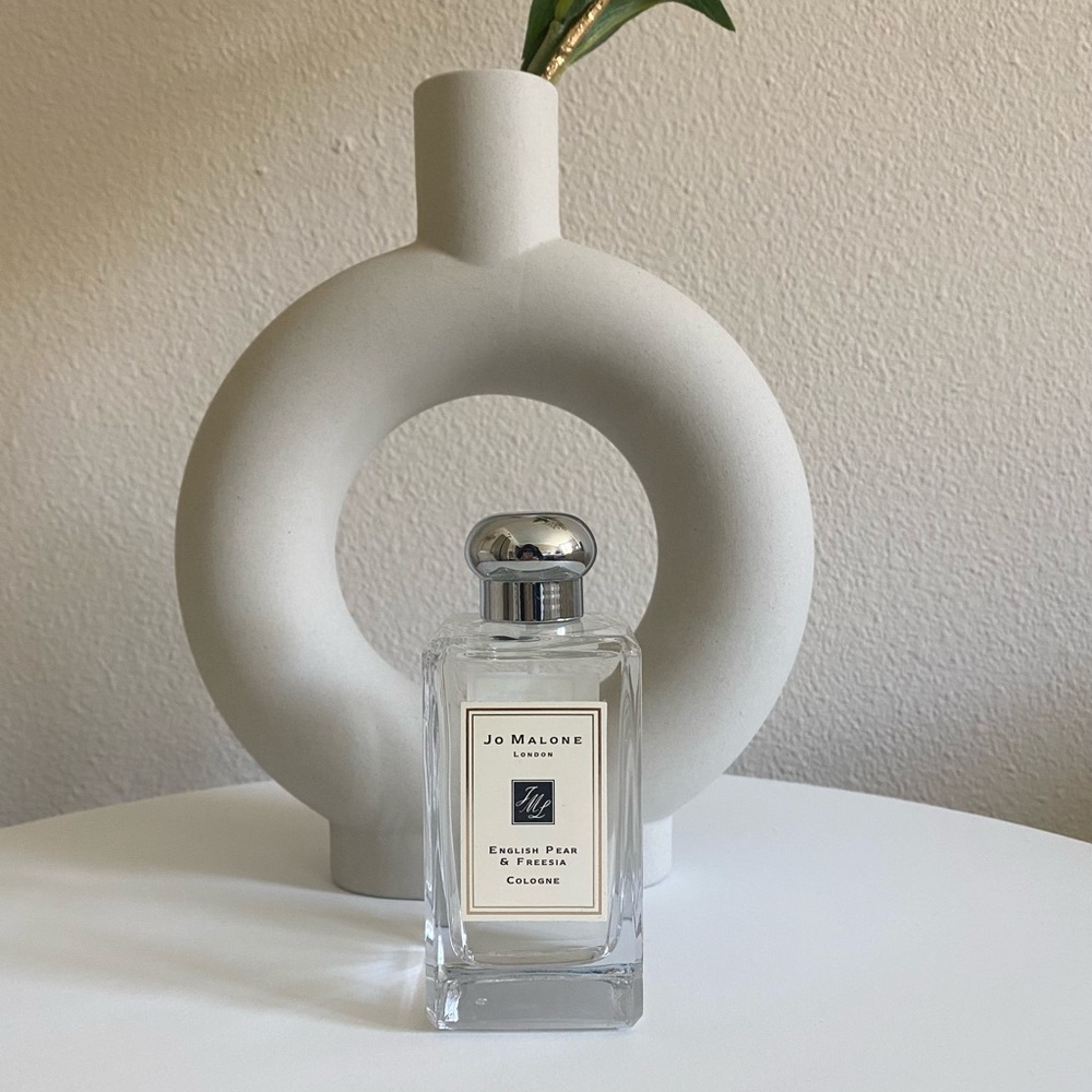 New w/o box - Jo Malone English Pear & Freesia